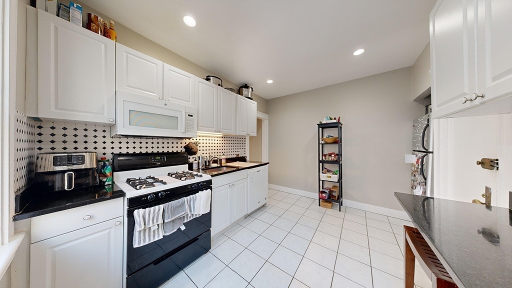 2035 Commonwealth Ave, Boston