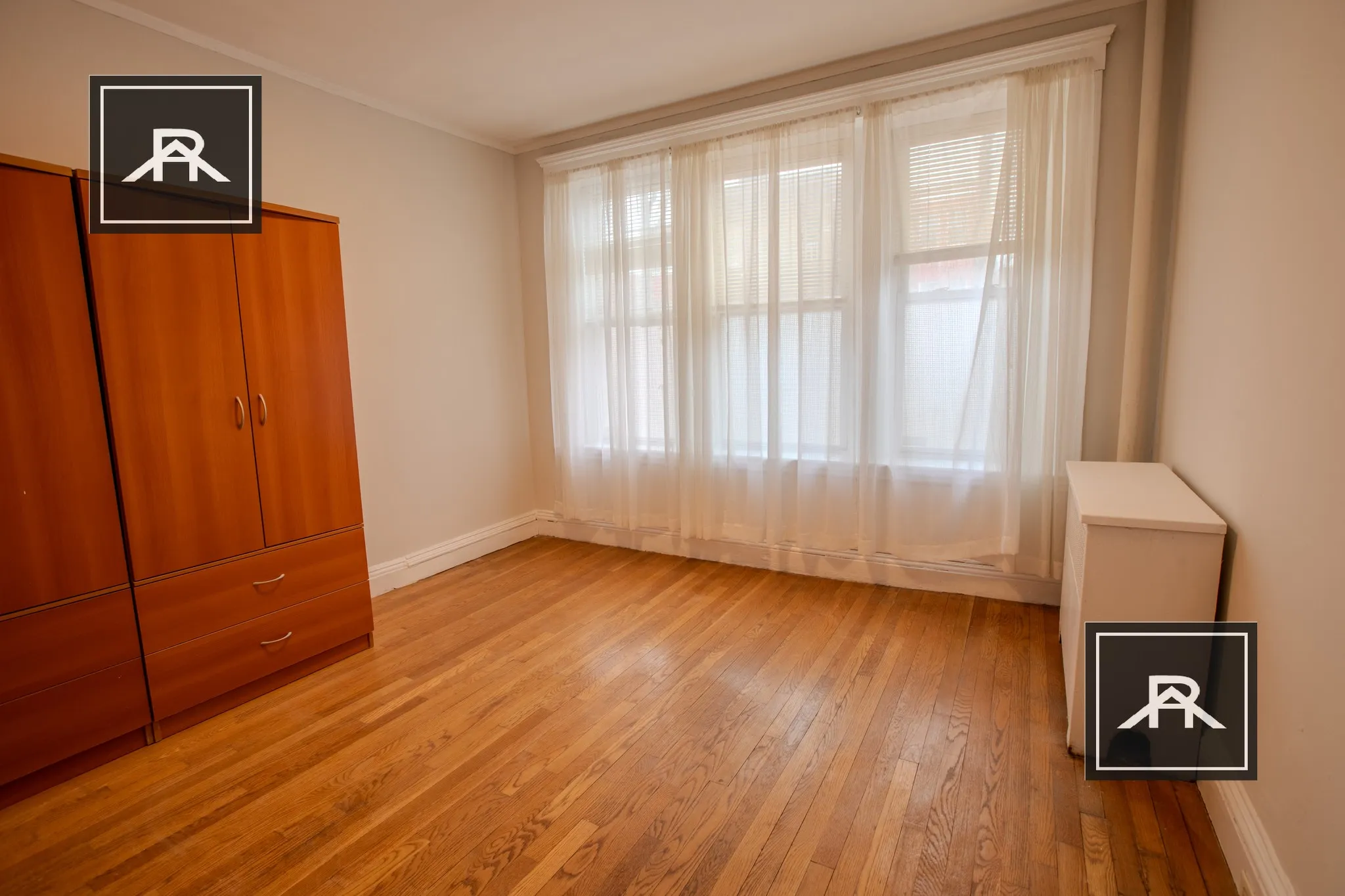 28 Quint Ave, Allston