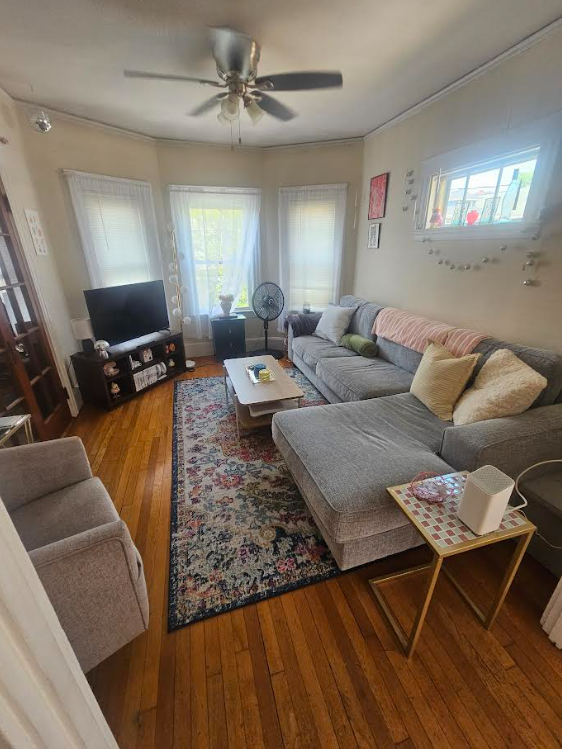 34 Sunset Rd, West Somerville