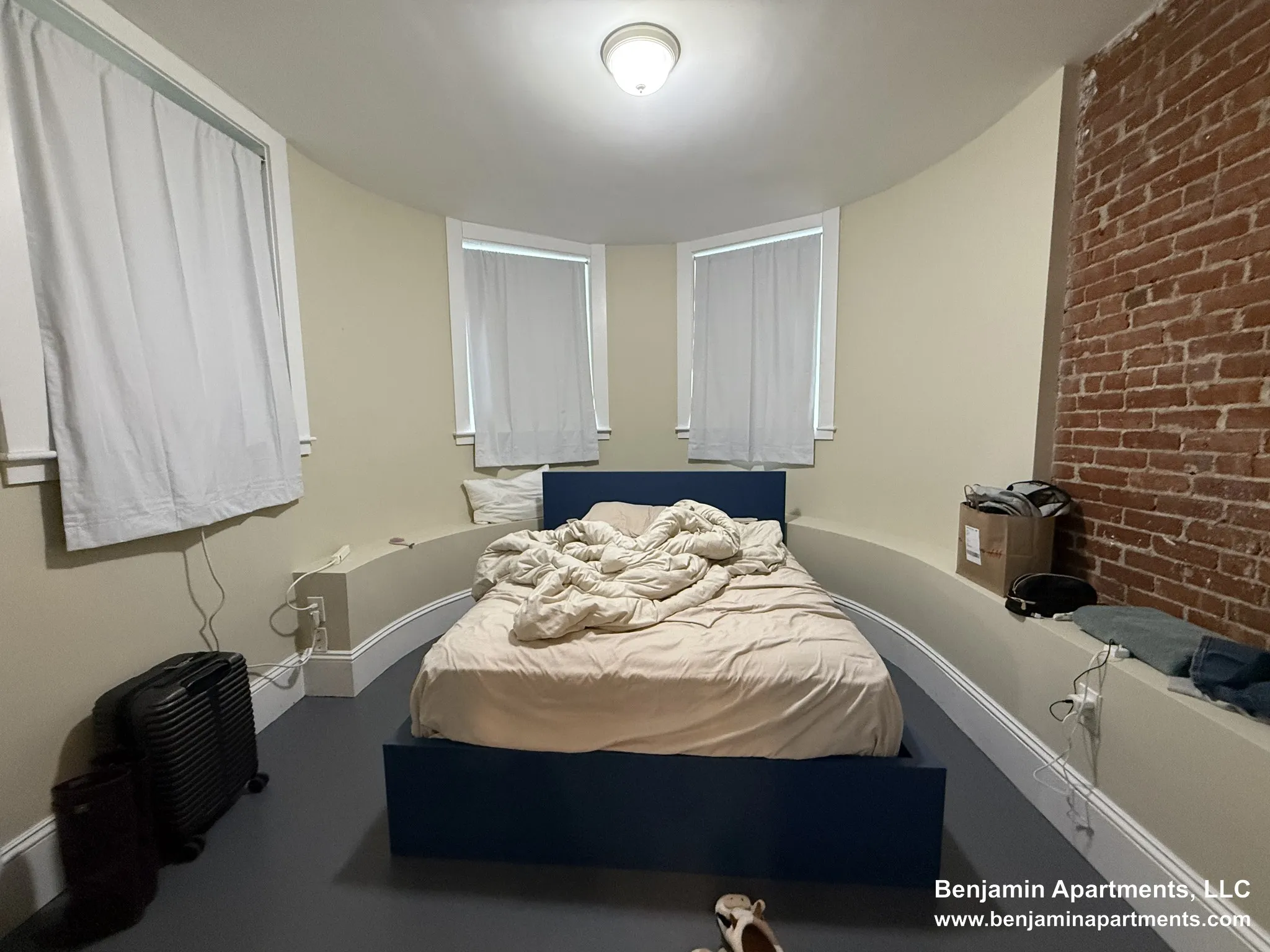 36 High St, Brookline