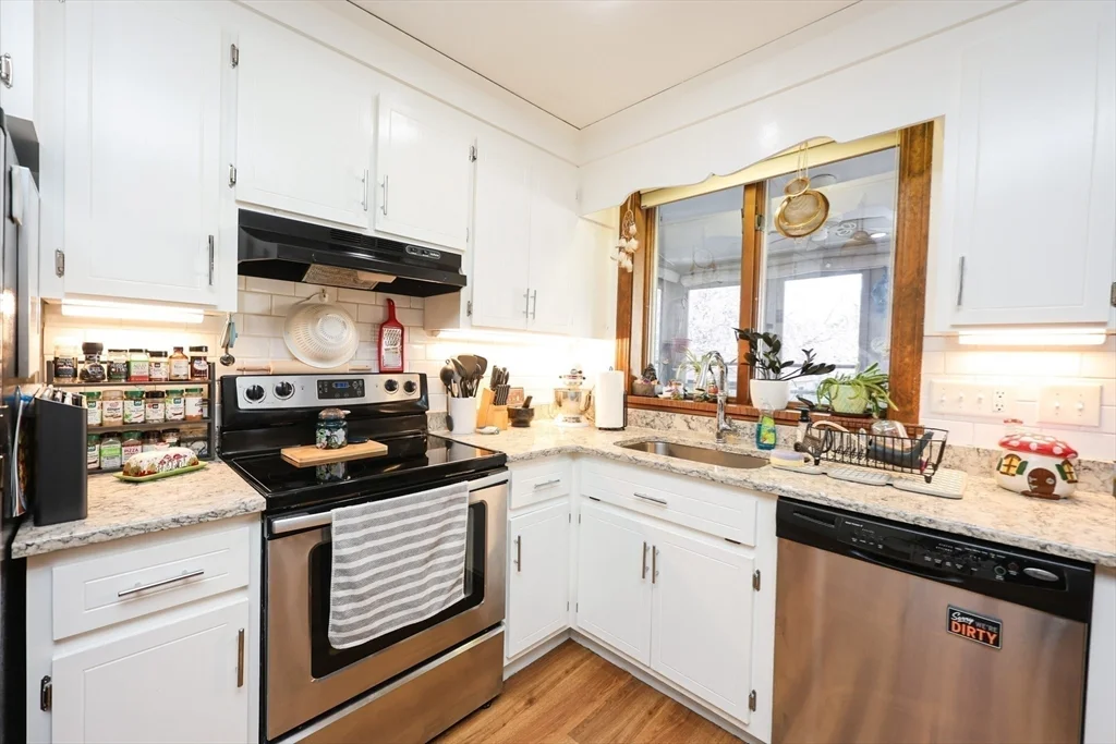 19 Burton Ter, Weymouth