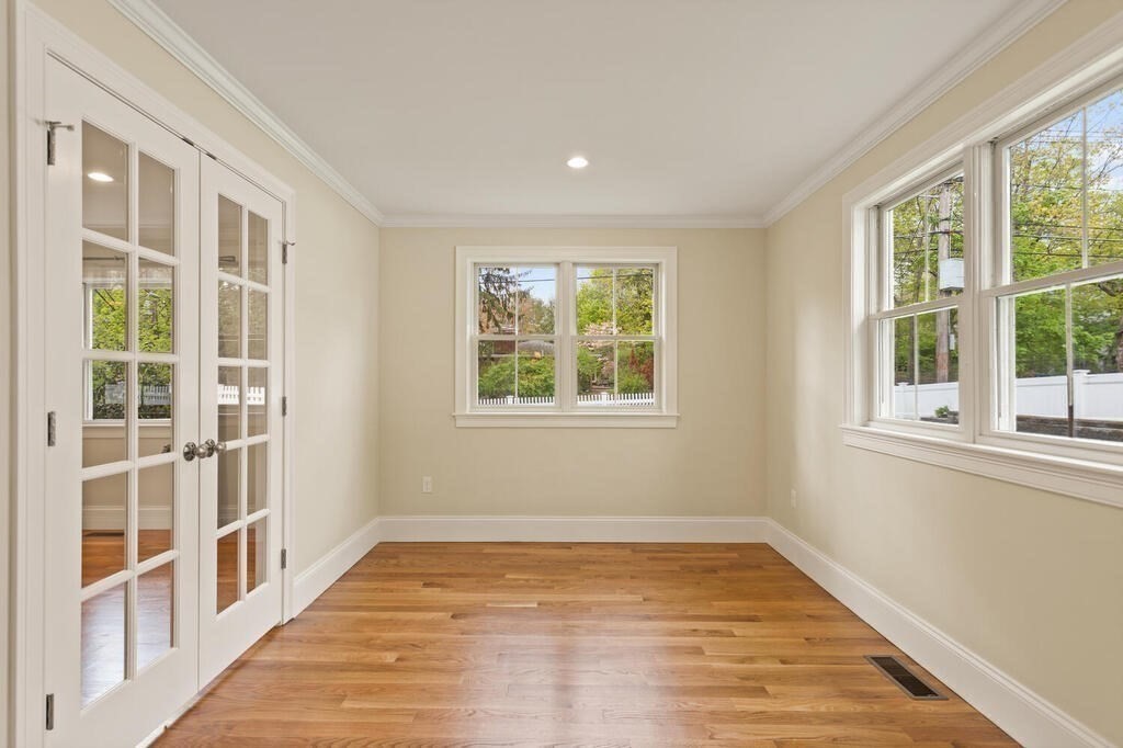 150 Country Club Rd, Oak Hill