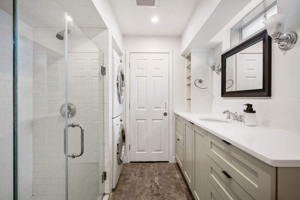 79 Cottage St, East Boston