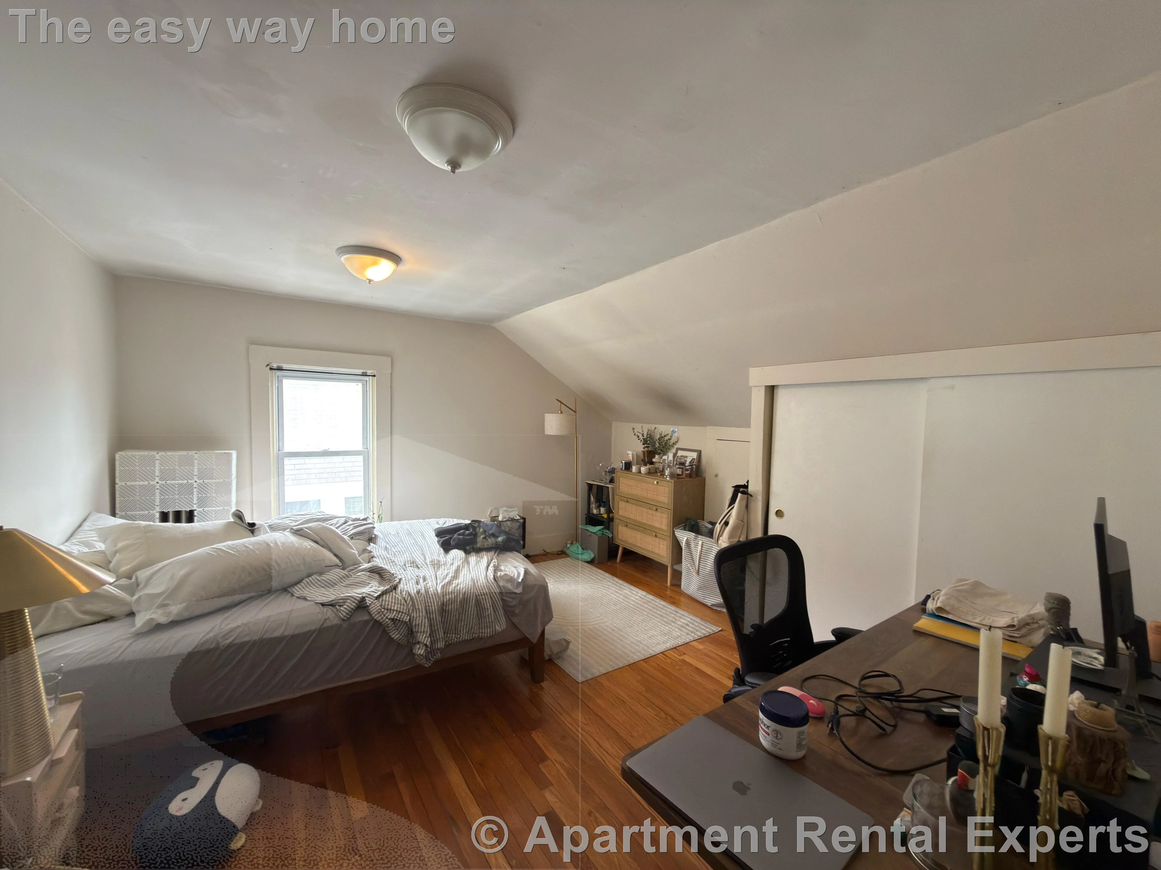 19B Strathmore Rd, Magoun Square
