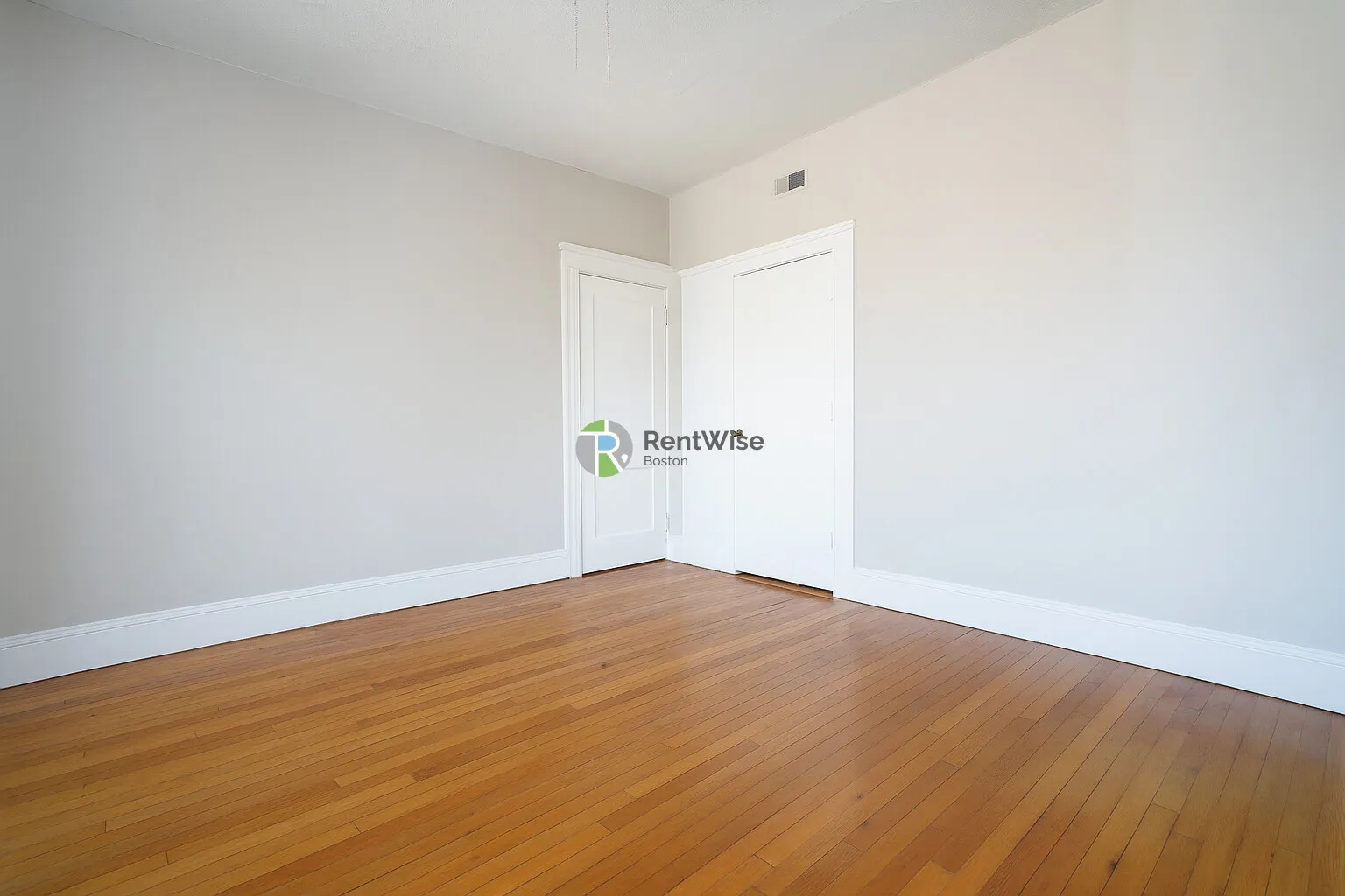 3 Lorraine Ter, Allston