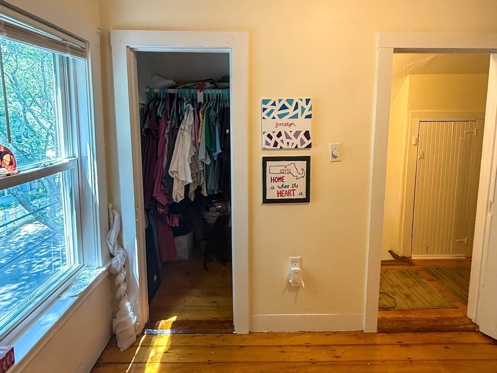 7 Dell St, East Somerville