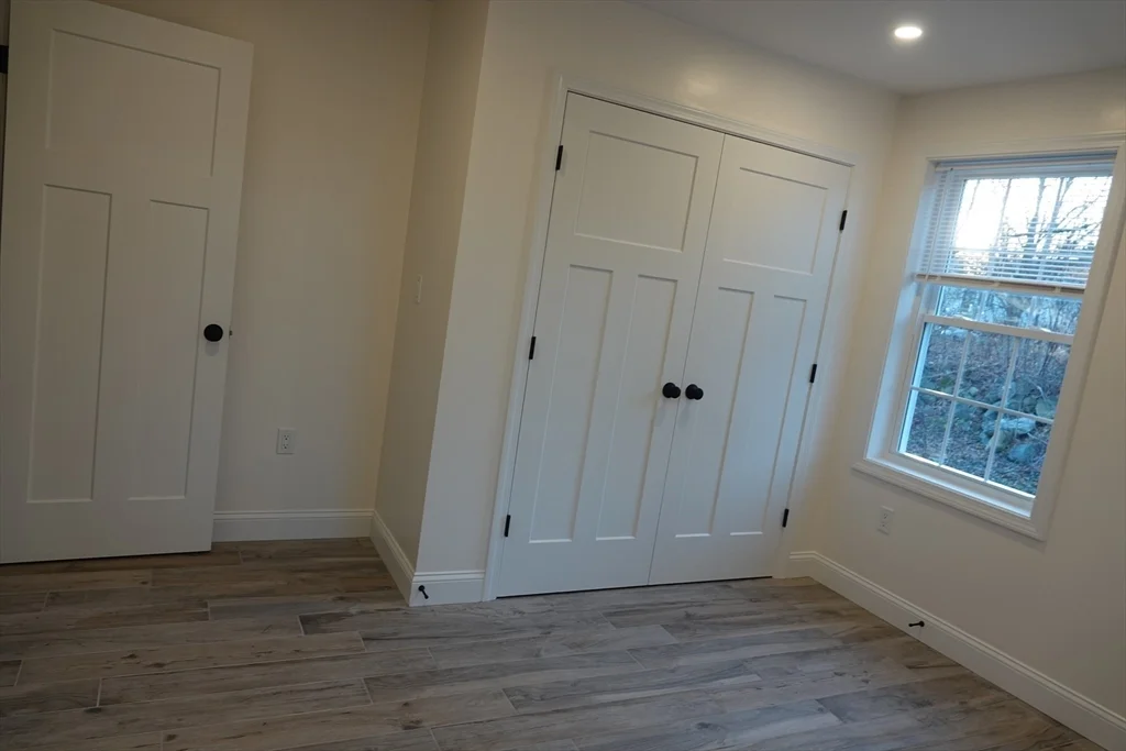 6 Pondover Rd, Billerica