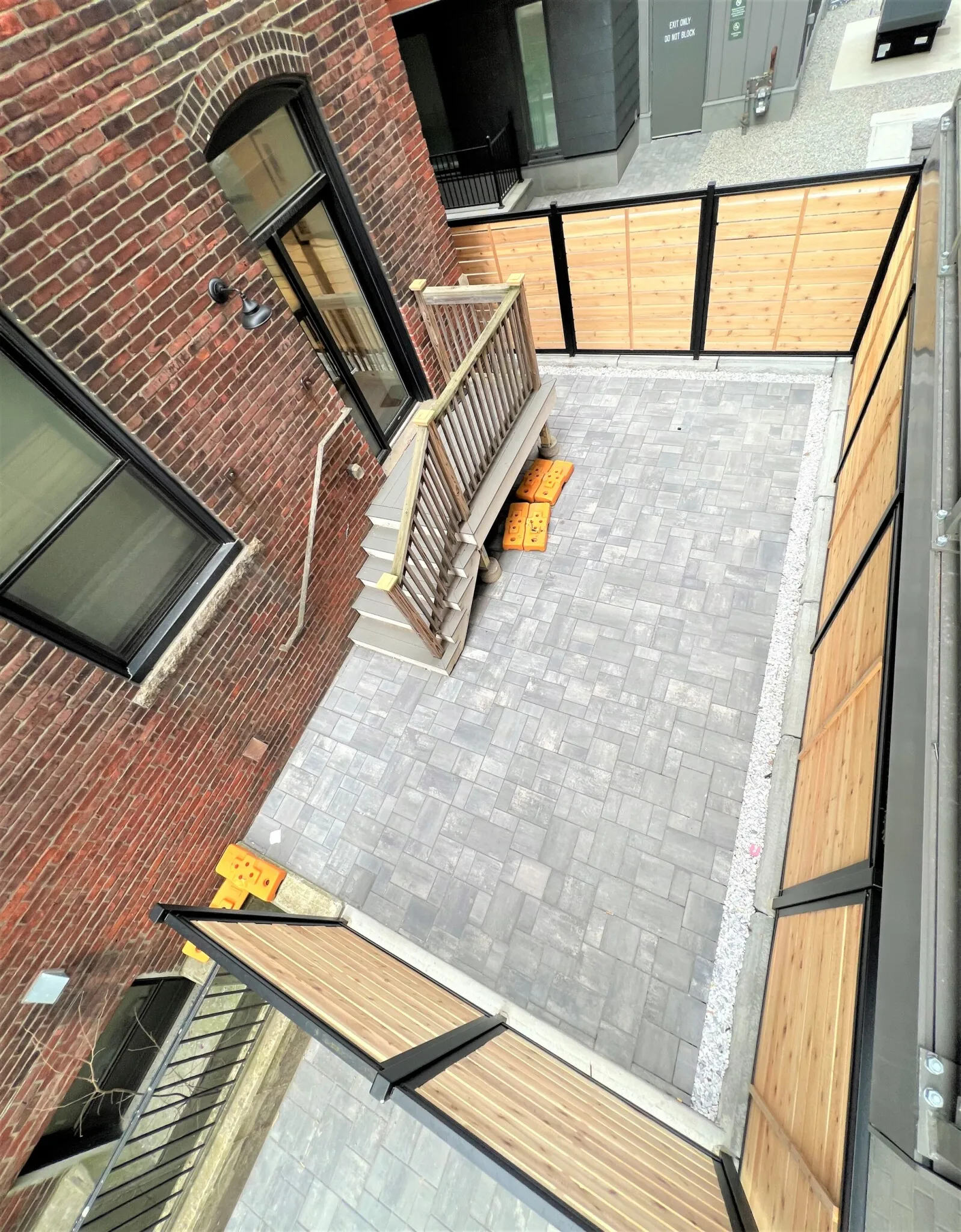 11 Newcomb St, Roxbury