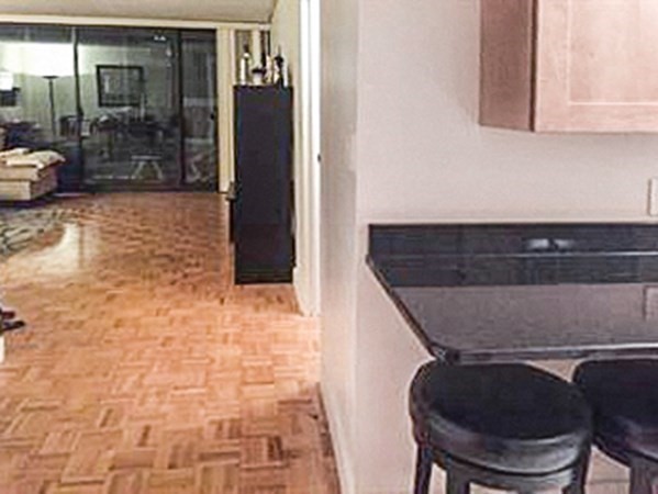 566 Commonwealth Ave, Fenway