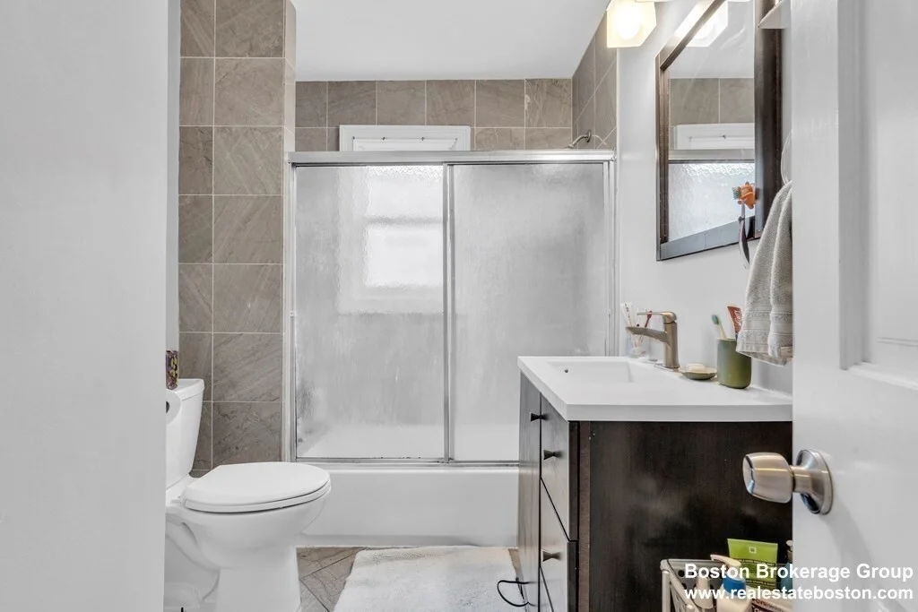 180 St Alphonsus, Mission Hill