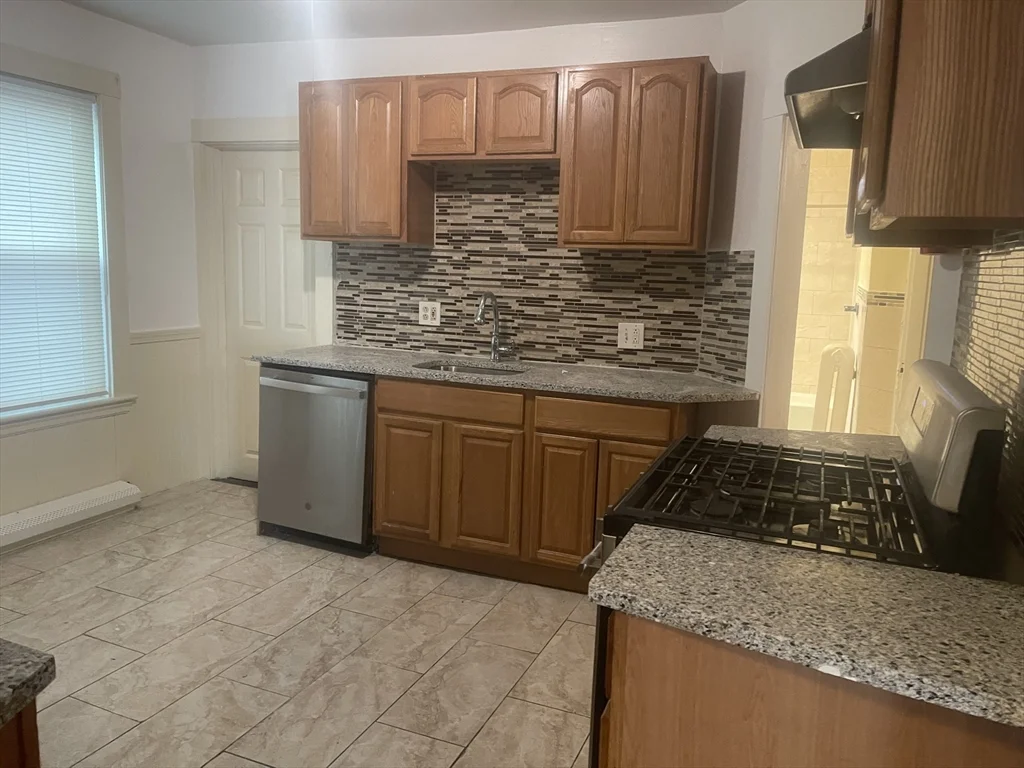 6 Bailey St, Dorchester