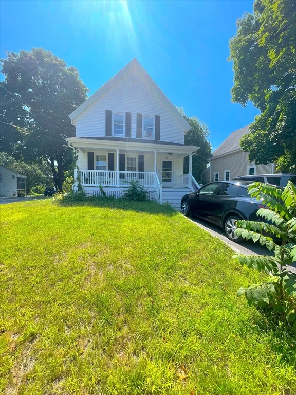 81 Walnut St, West Bridgewater