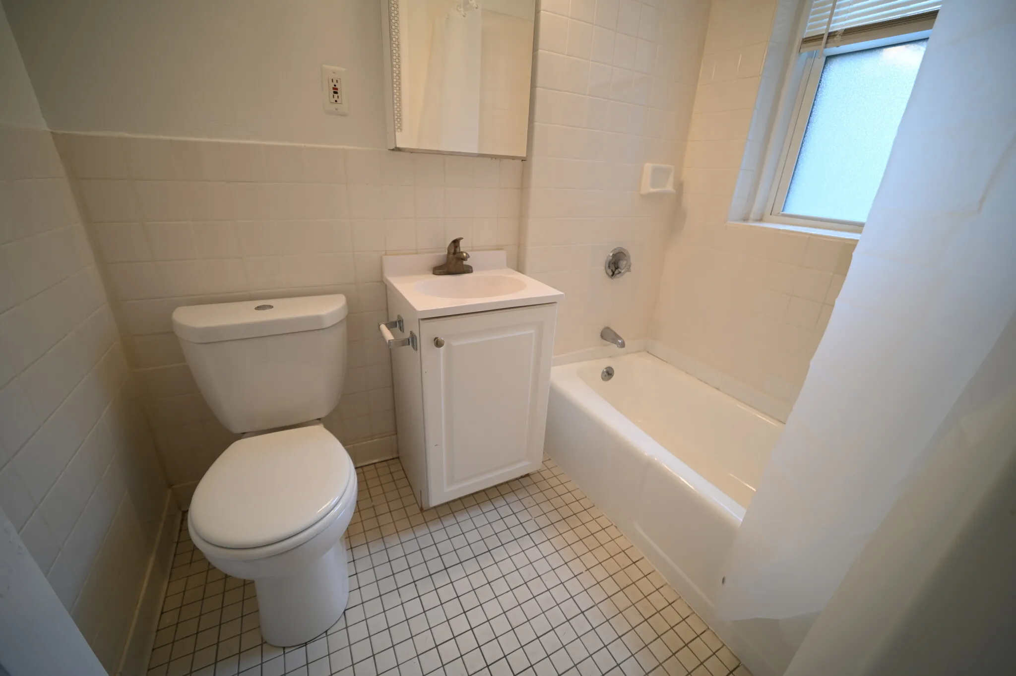 111 Kilsyth Rd, Brighton
