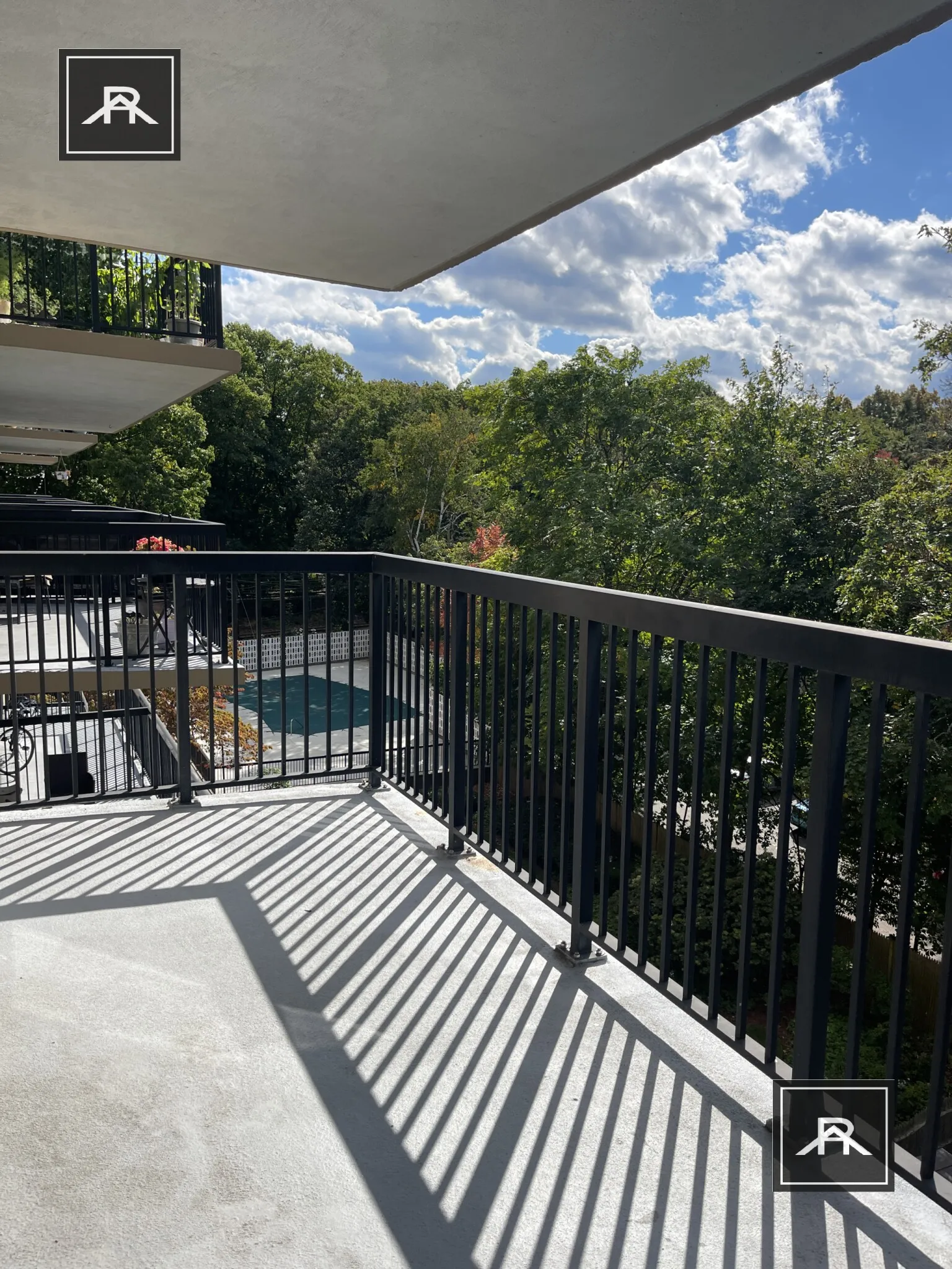 101 Monmouth St, Longwood