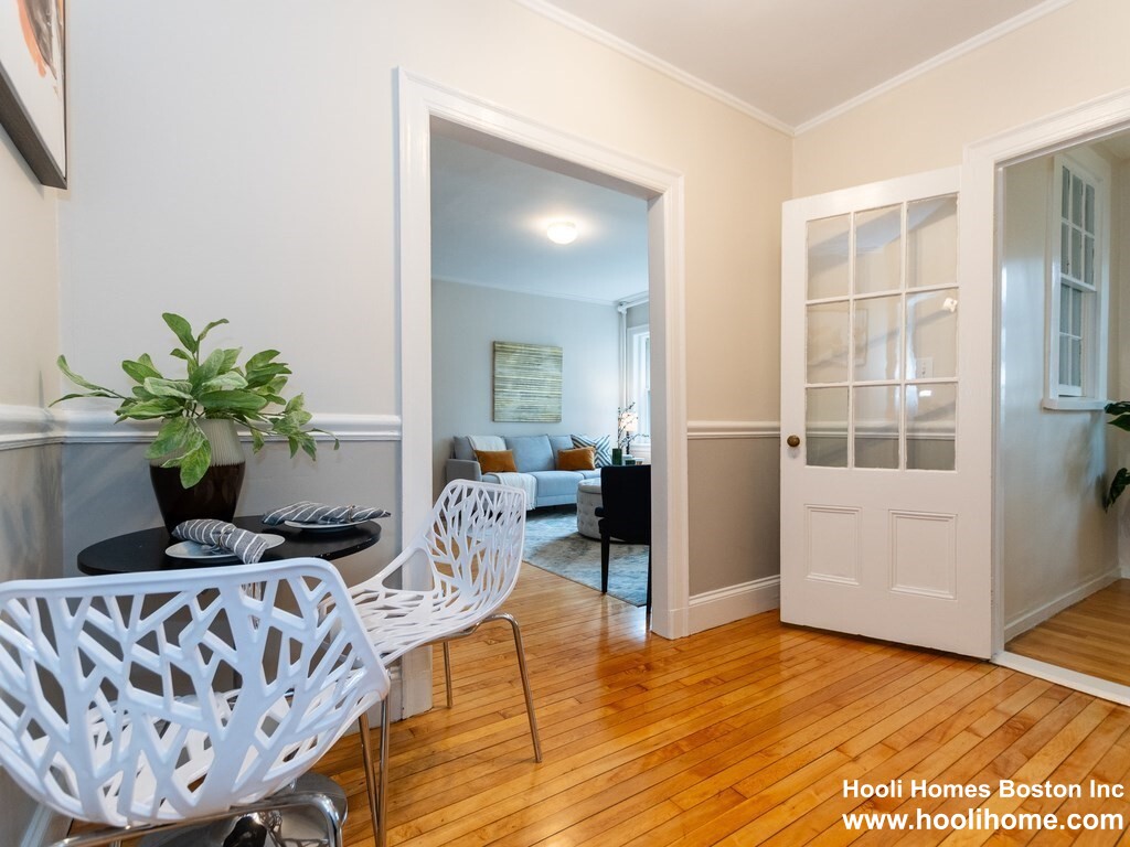 21 Chauncy St, Neighborhood Nine