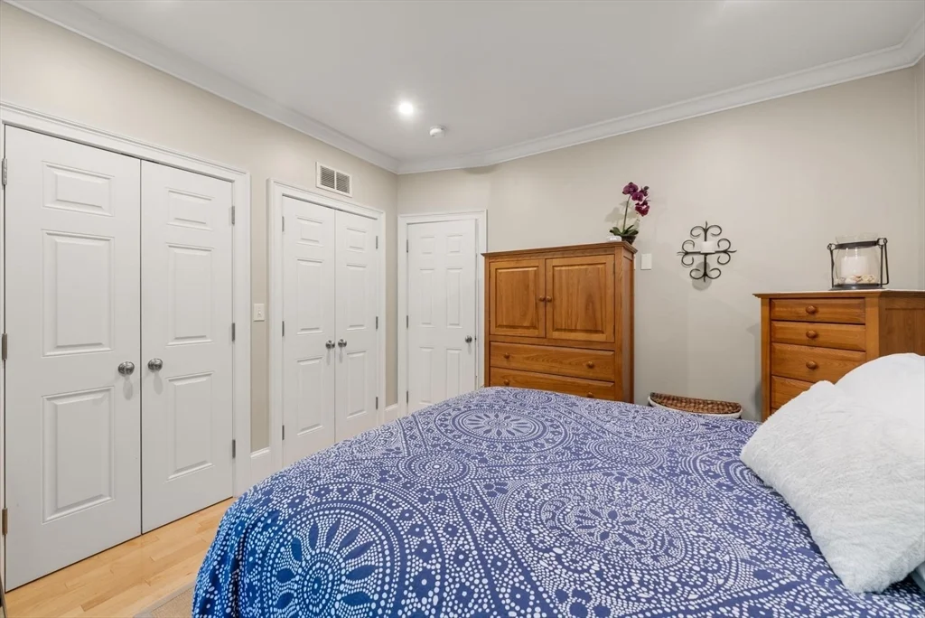 349 Marlborough St, Back Bay