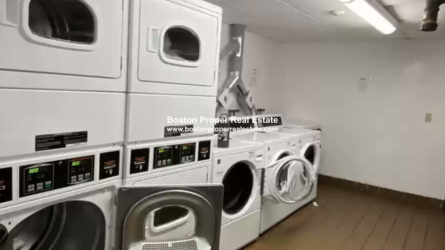 81 Essex St, Chinatown