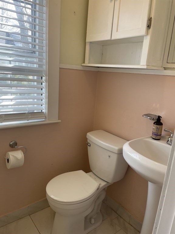 31 Milton Rd, Wollaston