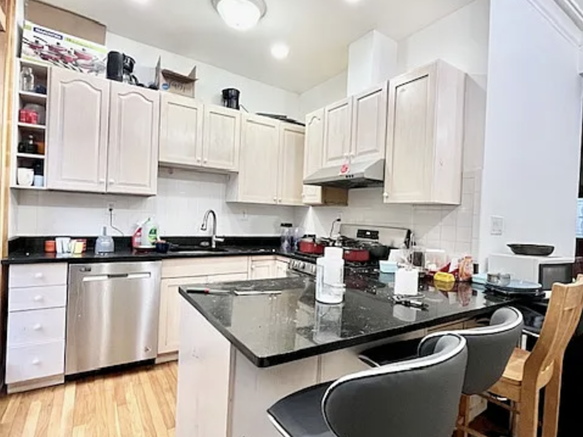 23 Highland Park Ave, Roxbury