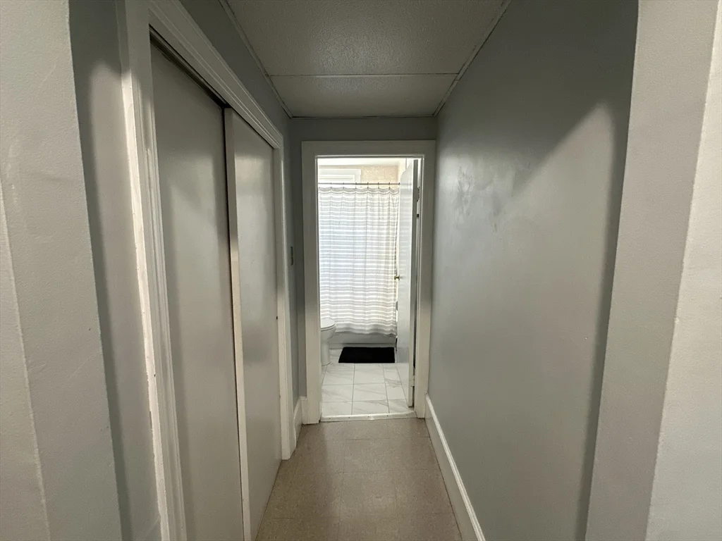 332 Main St, Everett