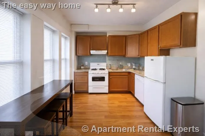 1054 Cambridge St, East Cambridge