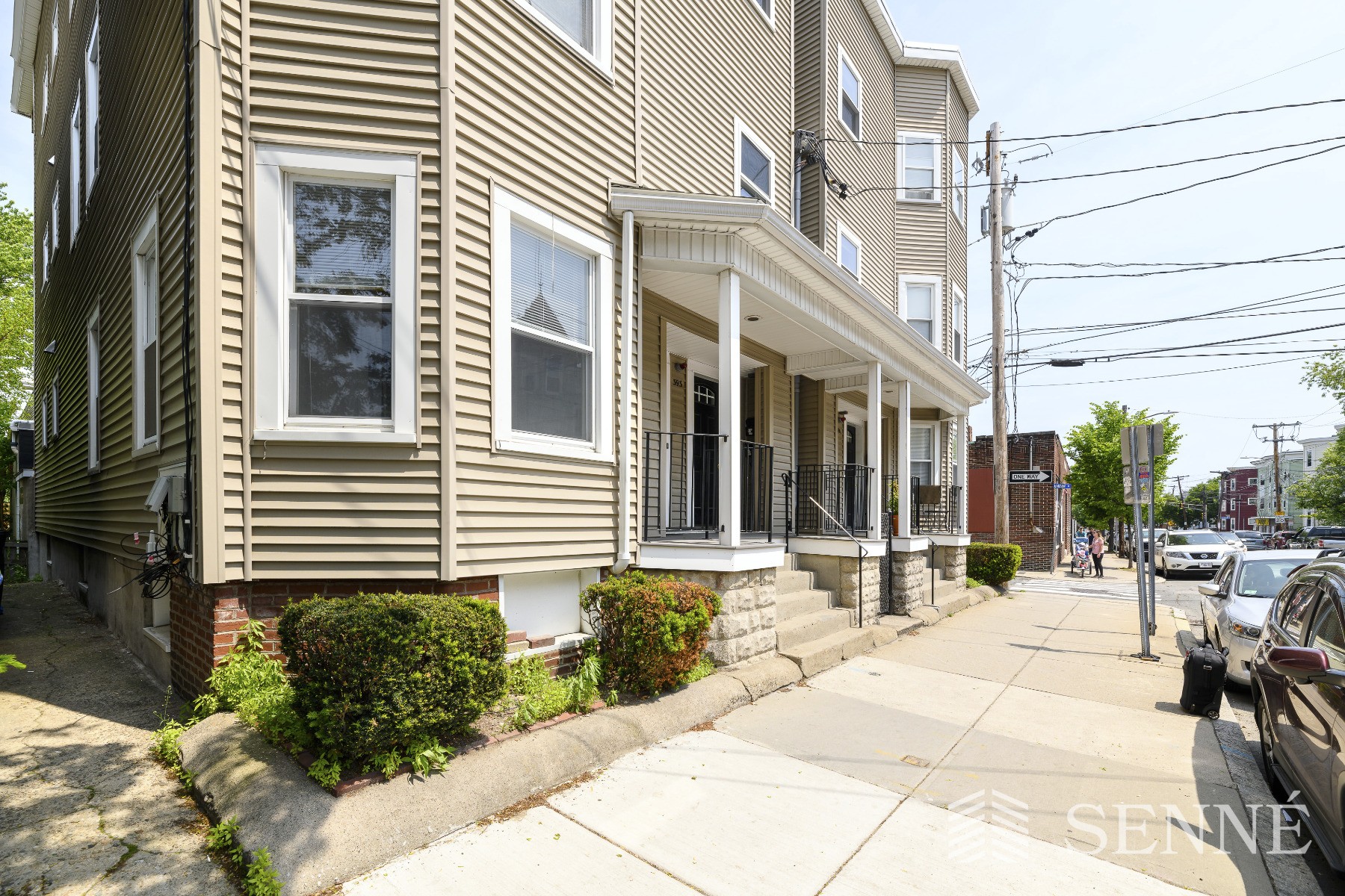 393 Washington St, Ward Two