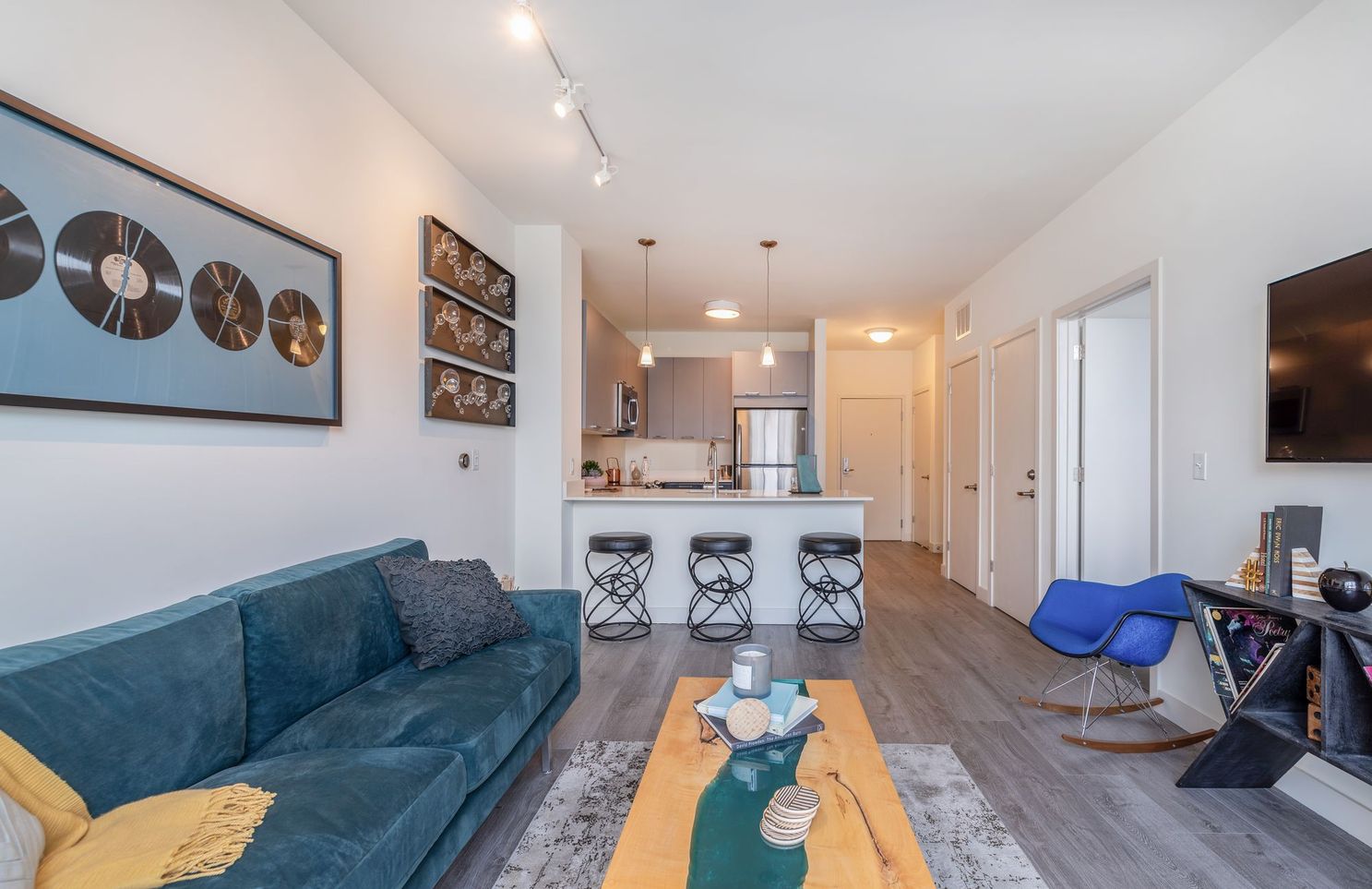 1 bed, 1 bath apartment for rent at 21 Chestnut St Unit 1-J, Quincy — photo 3 of 7