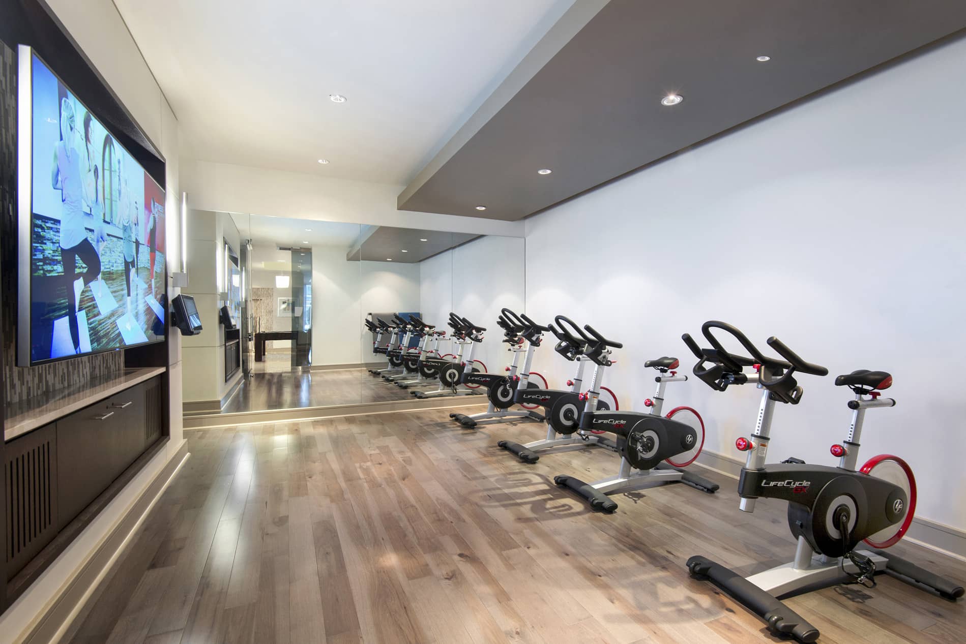 2 bed, 2 bath apartment for rent at 100 Pier 4 Blvd Unit 1806, Seaport District — photo 15 of 23