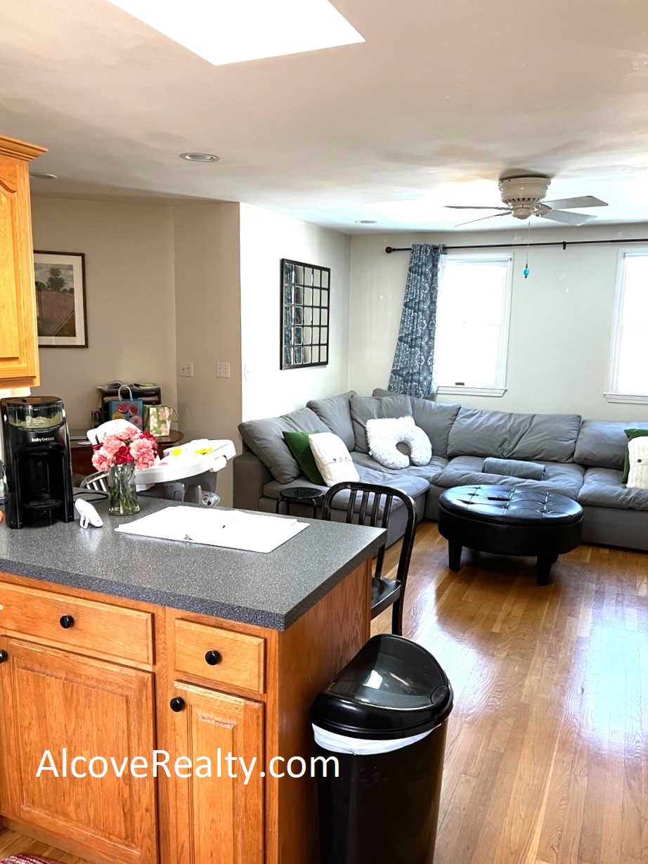 26 Burnham St, Tufts