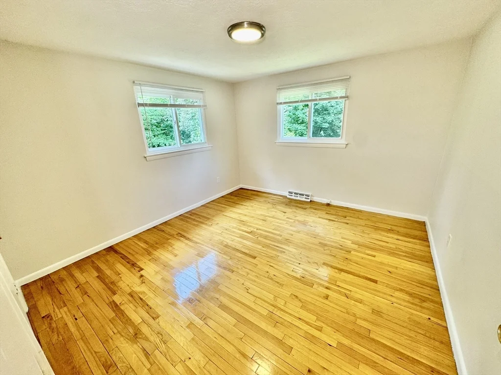 116 Central St, Acton