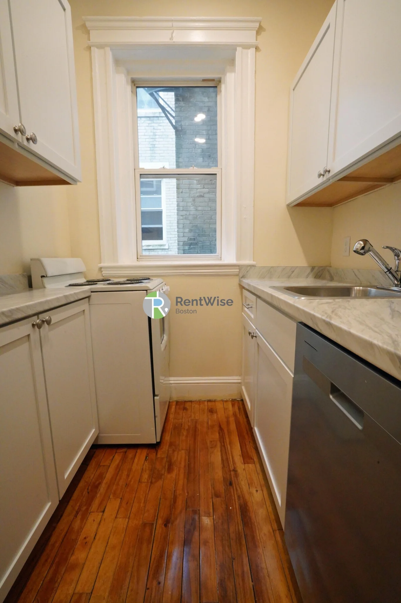 1844 Commonwealth Ave, Brighton