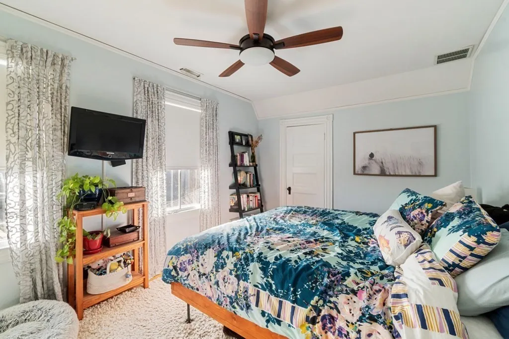 10 West Bellevue Ave, Avon Hill