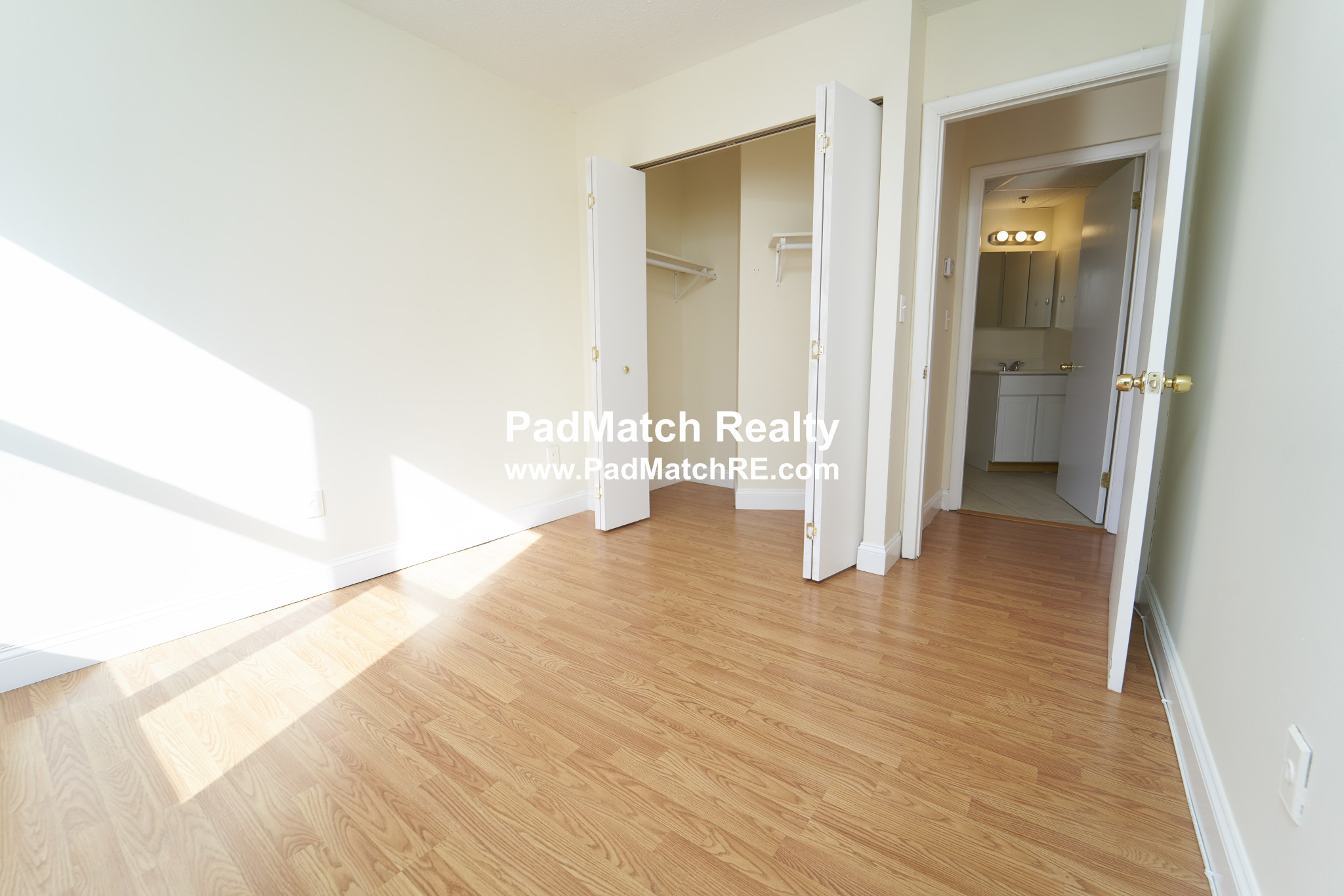 1126 Boylston St, Fenway