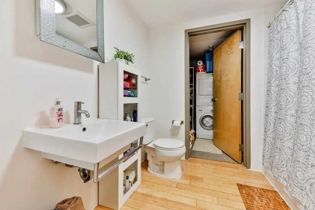 156 Porter St, East Boston