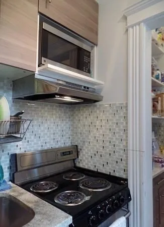99 Marion St, Coolidge Corner