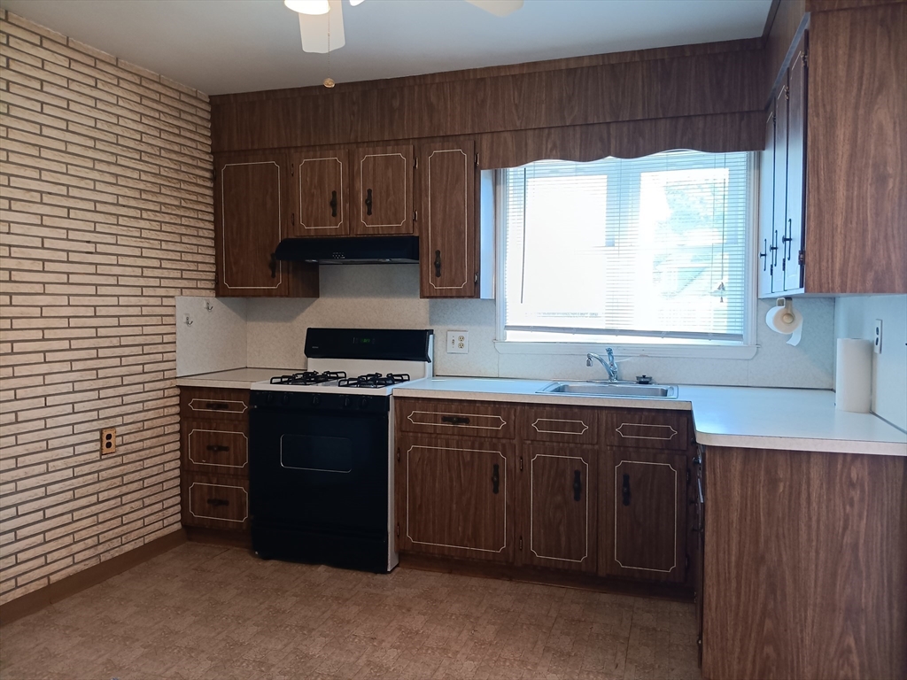 36 Bigelow St, Brighton