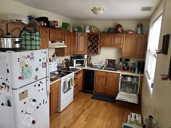 154 Cedar St, Davis Square