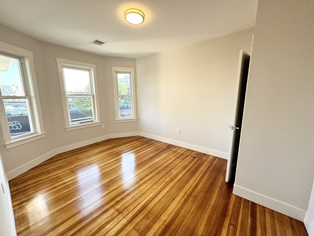 147 East Cottage, Dorchester