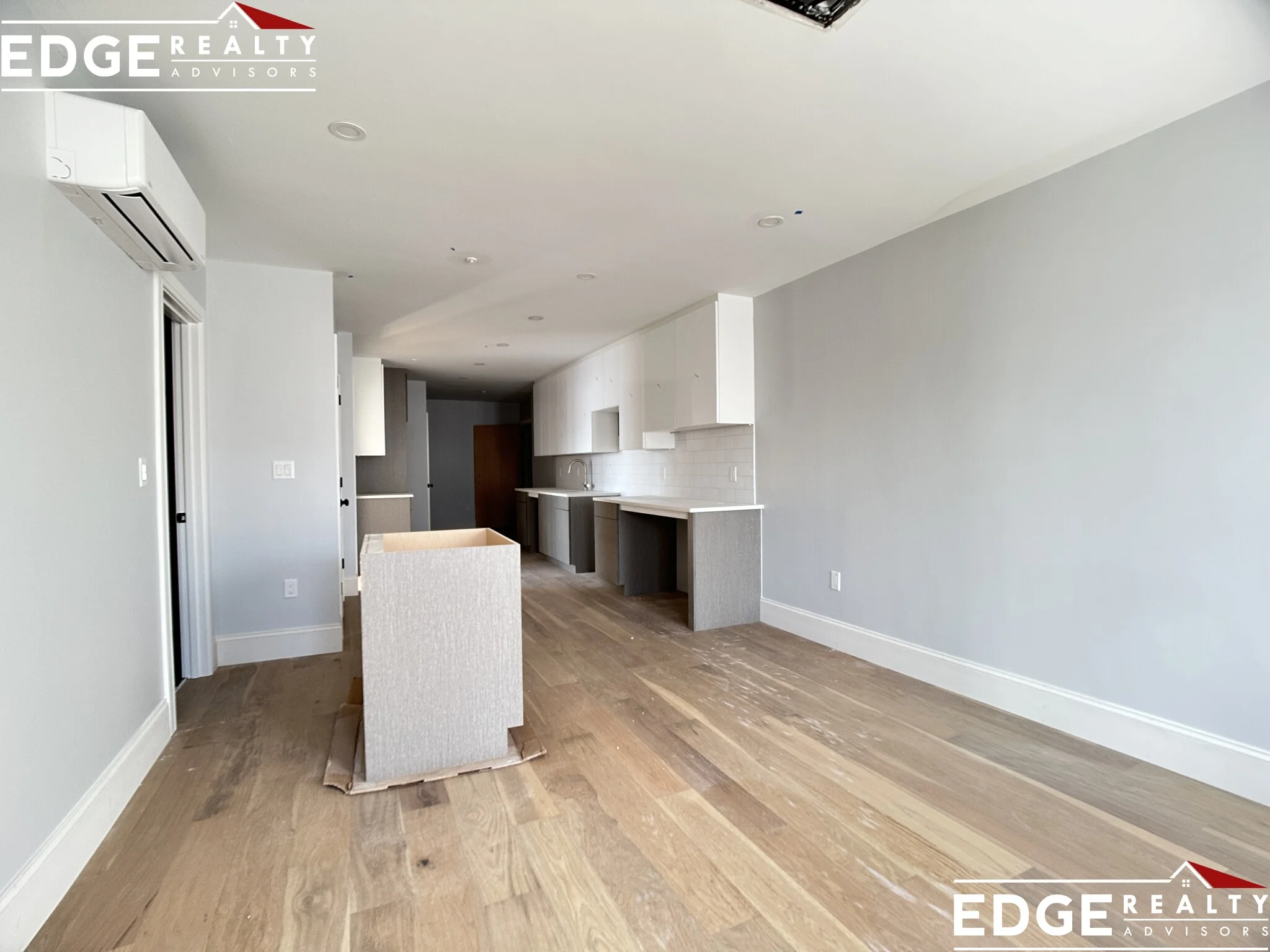 425 Market St, Oak Square