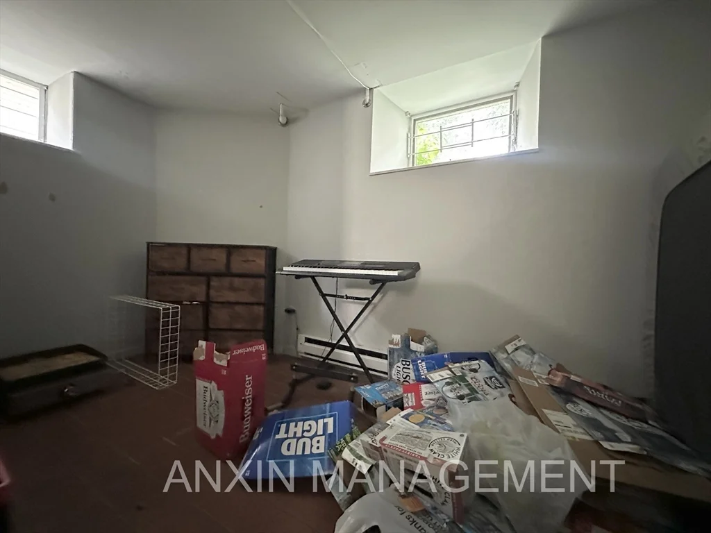 71 Gardner St, Allston