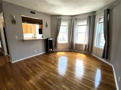 1427 Commonwealth Ave, Brighton