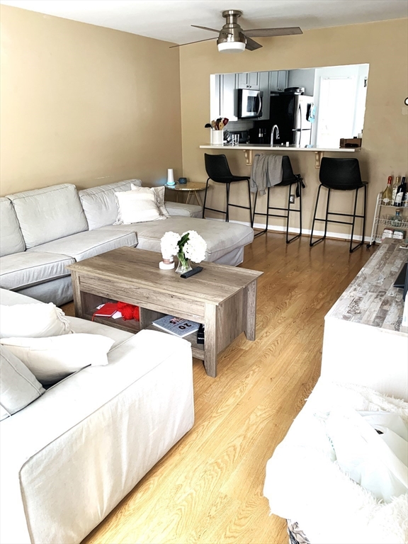 213 West 6th St, South Boston