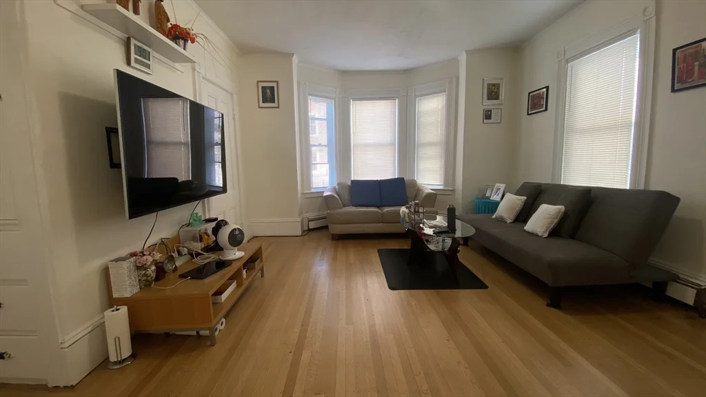585 Western Ave, Lynn