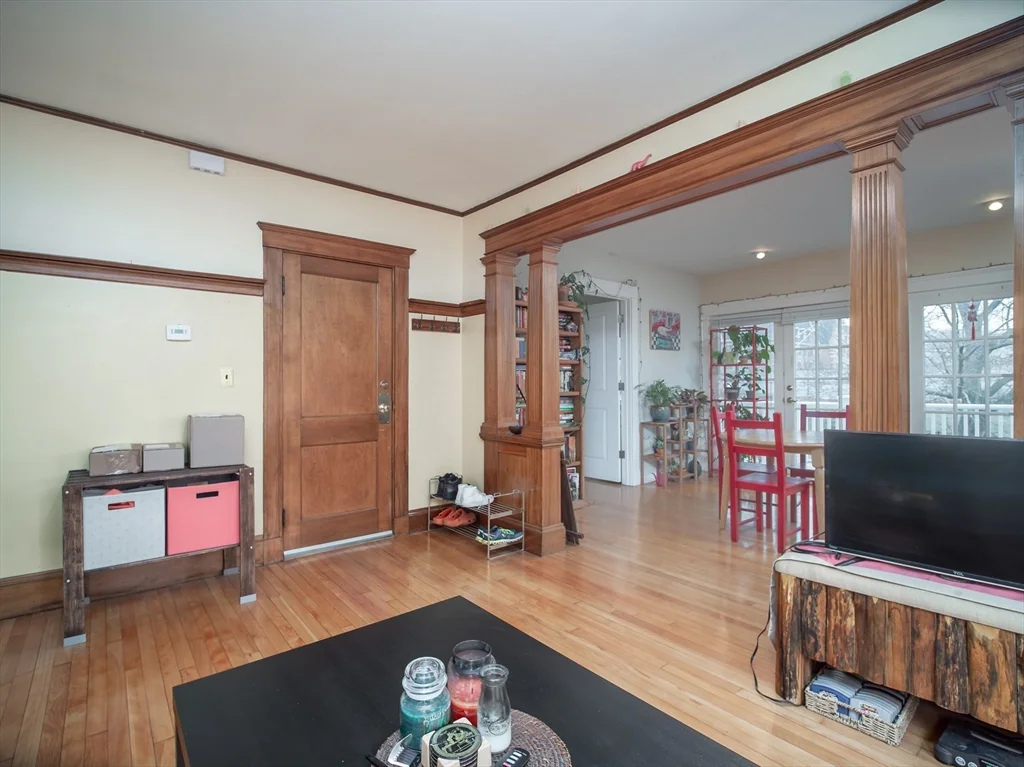 60 Powder House Blvd, Tufts