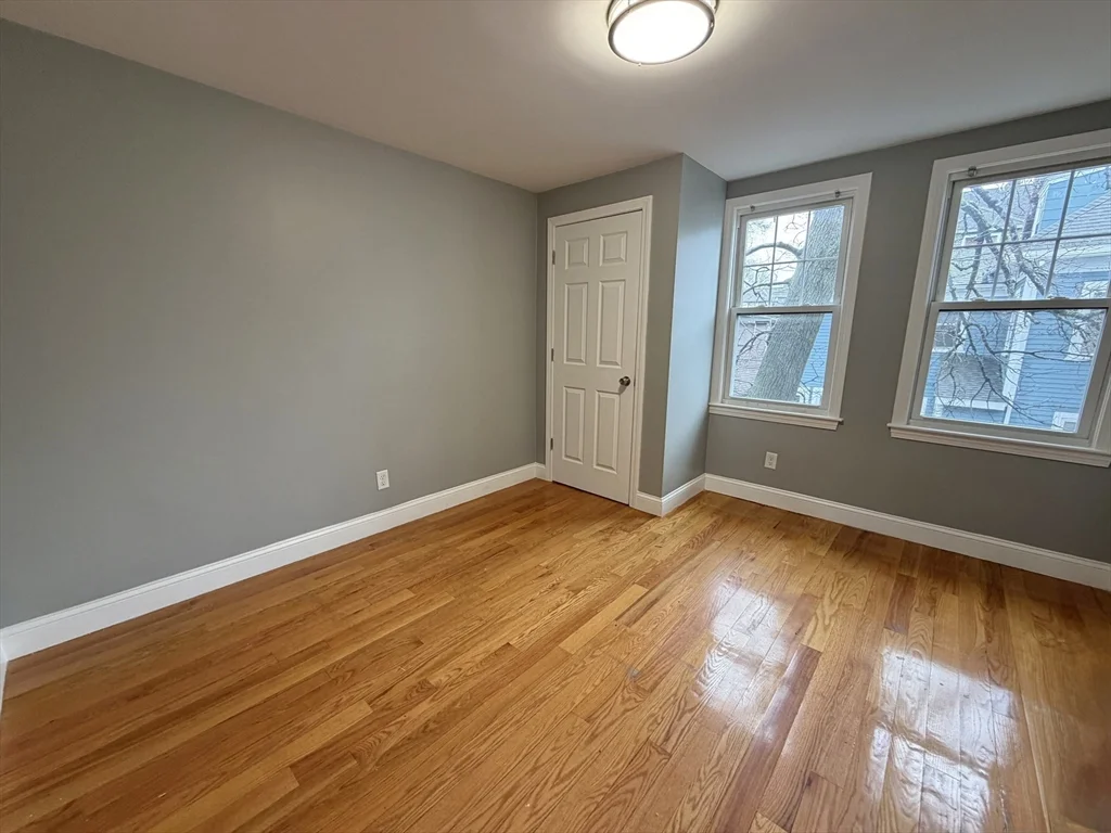 786 Moody St, Waltham