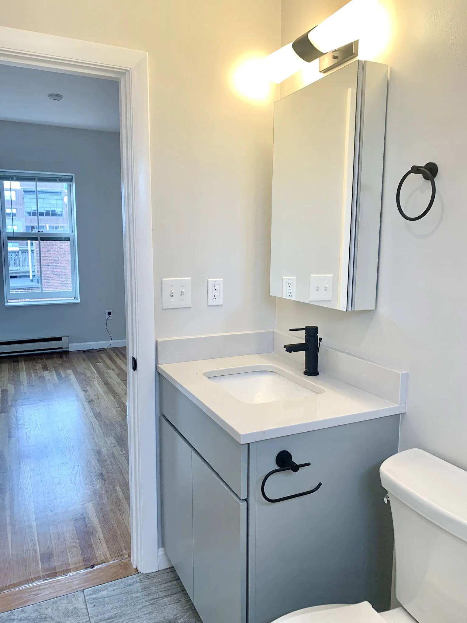 3 Worcester Sq, South End