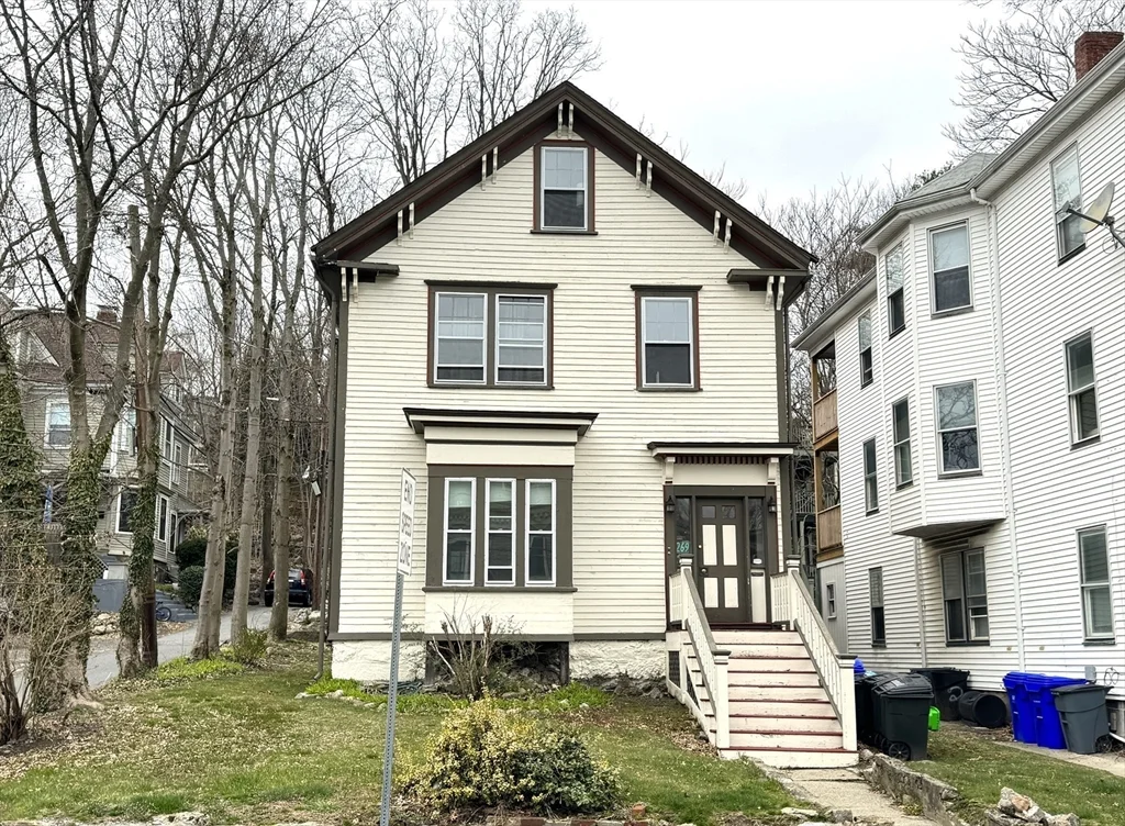 269 Lamartine St, Jamaica Plain