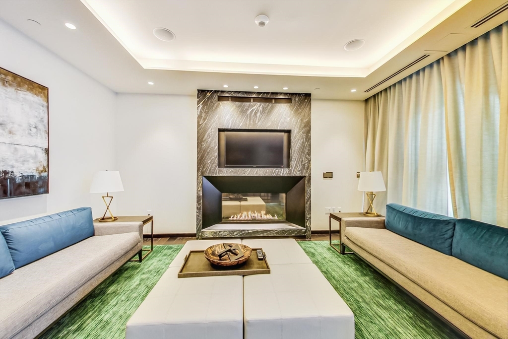 135 Seaport Blvd, Seaport District