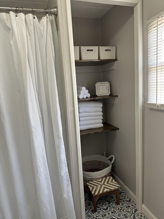 36 Old Point Rd, Plum Island