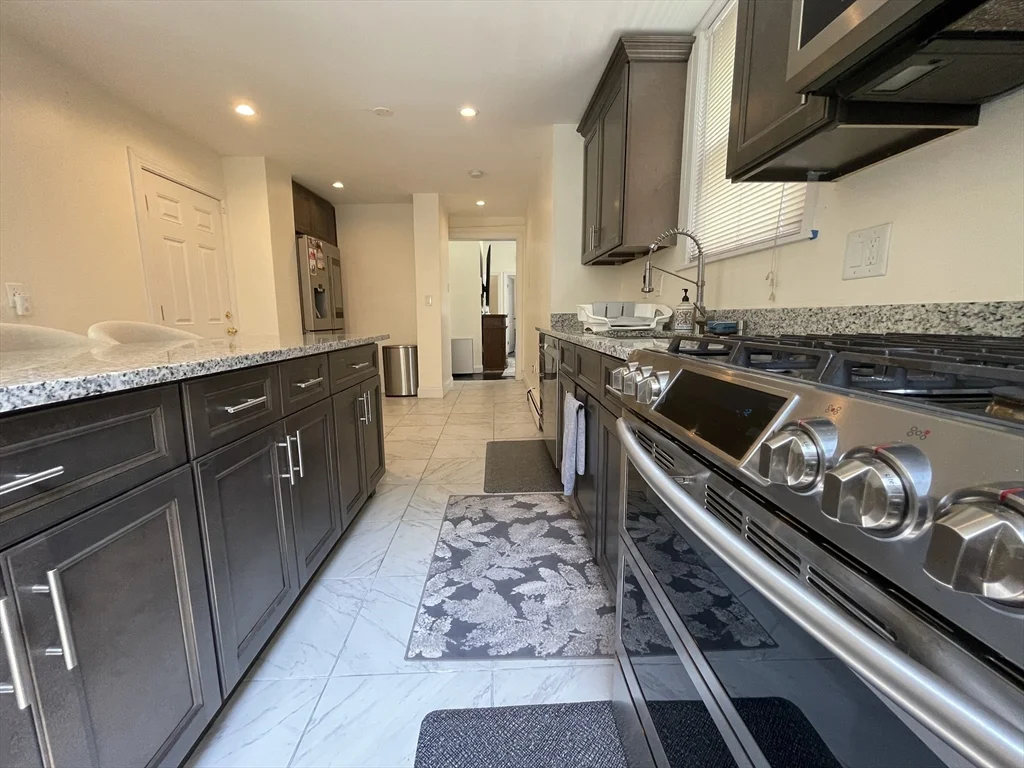 11 Bowdoin Ave, Dorchester